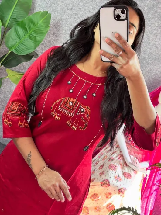 Chic A-Line Kurti with Ankle-Length Palazzo – Effortless Grace & Everyday Comfort